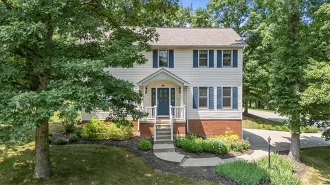 94 Firethorn Rd, Baden, PA 15005