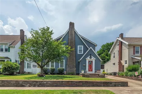 211 Foch St, Ellwood City, PA 16117