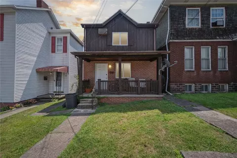 318 Liberty St, California, PA 15419