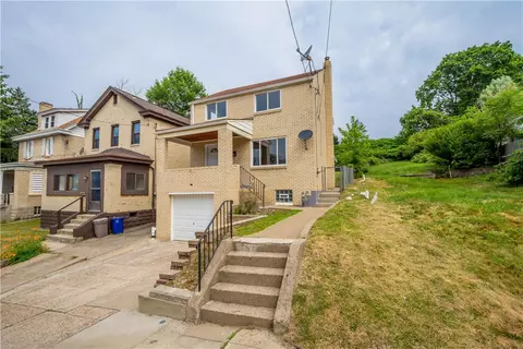 32 Cedricton St, Pittsburgh, PA 15210
