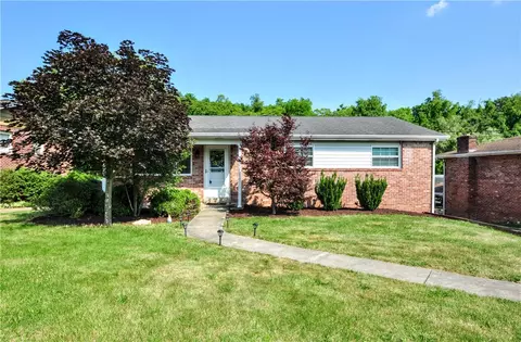 224 Bonnie St, Rostraver, PA 15012