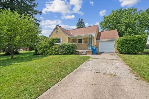 2823 Reiter Rd, Pittsburgh, PA 15235