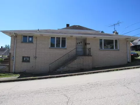 1414 Spruce St, Monessen, PA 15062
