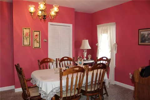 Dining - 316 Beech St, Vandergrift, PA 15690 photo 2 of 2