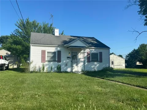 638 Carnegie Ave, Sharon, PA 16146
