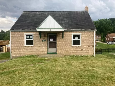 123 Lily Dr, Glenshaw, PA 15116