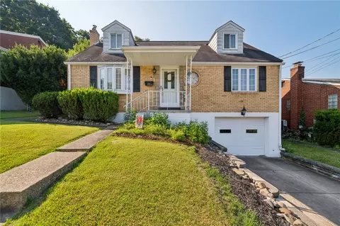 125 Parkwood Dr, Verona, PA 15147