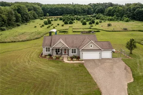 140 Hunter Rd, Stoneboro, PA 16153