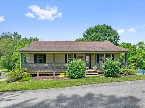 65 Wilson Ave, Cecil, PA 15321