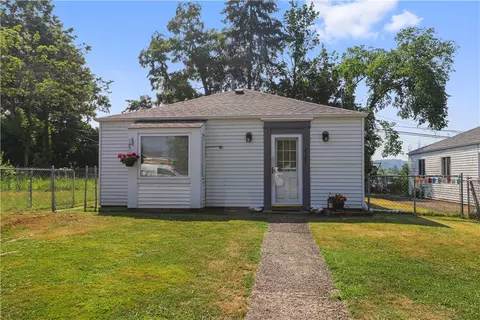 2133 Mazette Pl, Pittsburgh, PA 15205