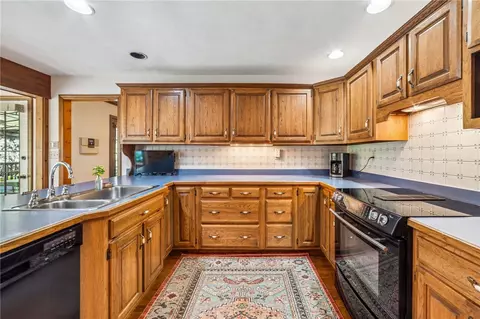 Kitchen - 2920 Bryer Ridge Ct, Export, PA 15632 photo 3 of 3