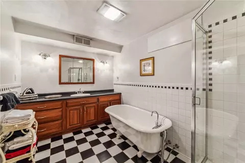 Bath - 2920 Bryer Ridge Ct, Export, PA 15632 photo 4 of 4