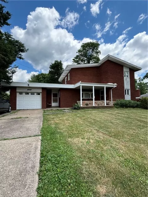 2424 Klein Pl, Pittsburgh, PA 15226