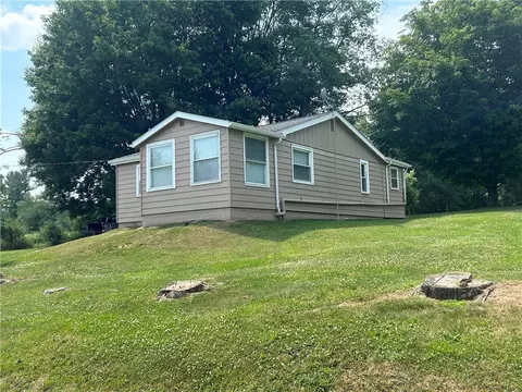 606 Stone Church Rd, Emlenton, PA 16373