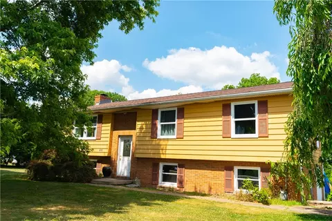 216 Ruth Dr, Home, PA 15747