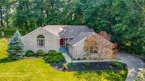97 Nancy Dr, Canonsburg, PA 15317