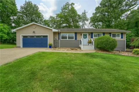 305 Highland Dr, Beaver Falls, PA 15010