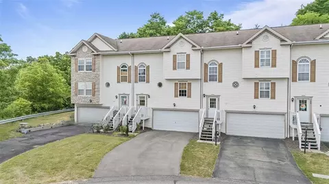 129 Cathedral Ct, Carnegie, PA 15106