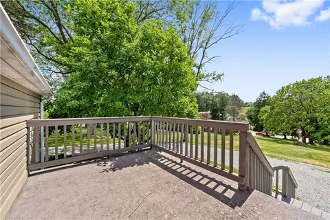1240 Hillview Dr, Irwin, PA 15642 photo 26