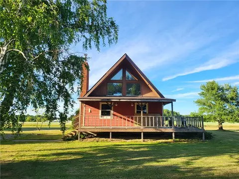 320 Spruce St, Donegal, PA 15628