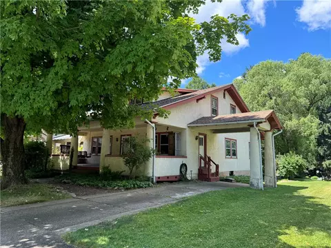 358 N 9th St, Indiana, PA 15701