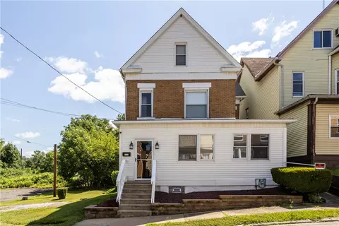 111 Hampton St, Wilmerding, PA 15148