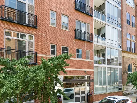 2434 Smallman St #218, Pittsburgh, PA 15222