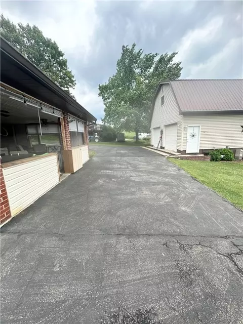 128 Johnetta Rd, Vandergrift, PA 15690 photo 8