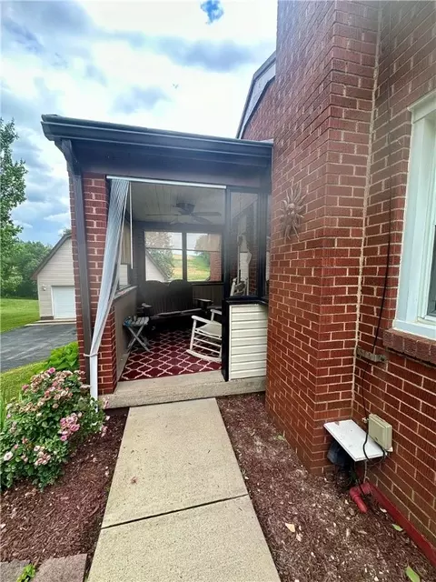 128 Johnetta Rd, Vandergrift, PA 15690 photo 12