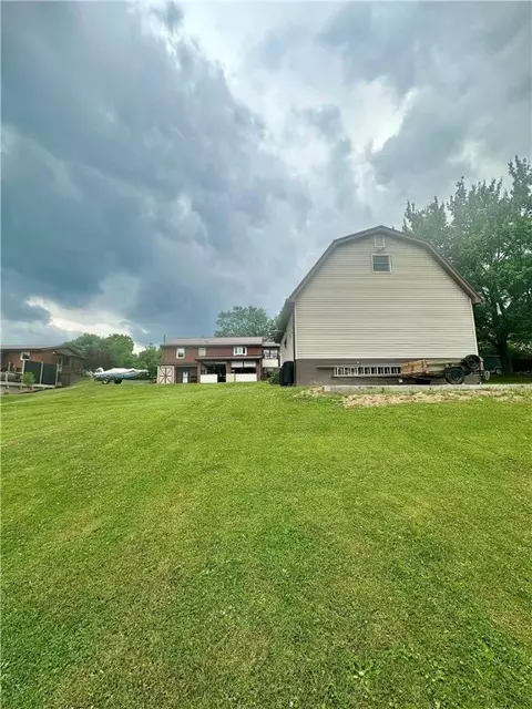 128 Johnetta Rd, Vandergrift, PA 15690 photo 11