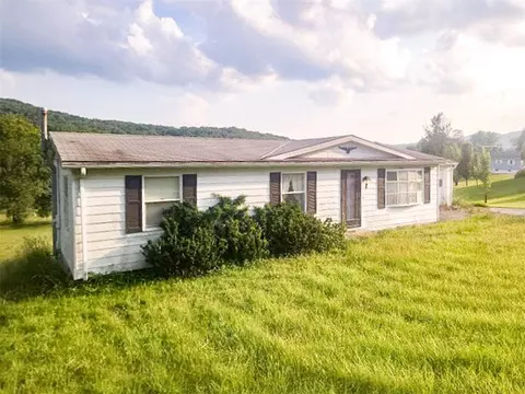 64 King, Eldred, PA 16731