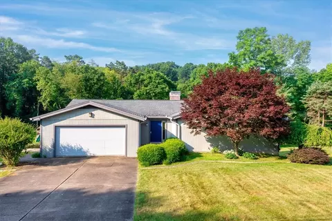 1446 Montgomery Rd, Allison Park, PA 15101