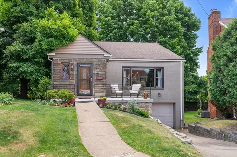 30 Fairfield Ct, Pittsburgh, PA 15201
