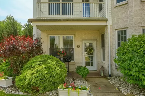 248 Adams Pointe Blvd #8, Mars, PA 16046