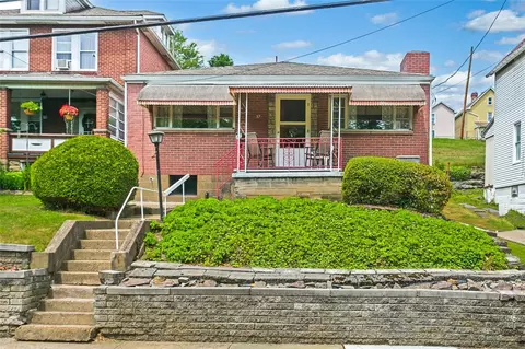 37 Watkins Ave, Donora, PA 15033