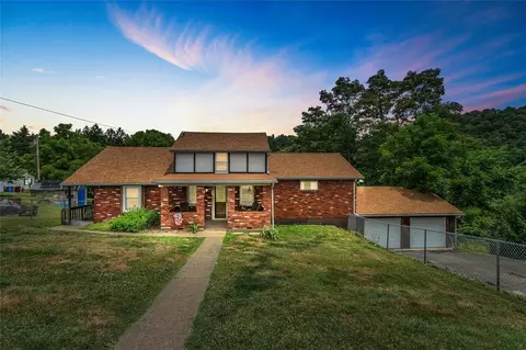 544 Twele Rd, Greenock, PA 15047