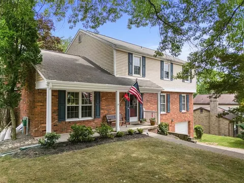 124 Laurelwood, Pittsburgh, PA 15237