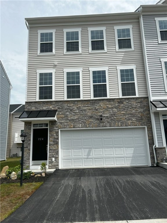 224 Truth Cir  