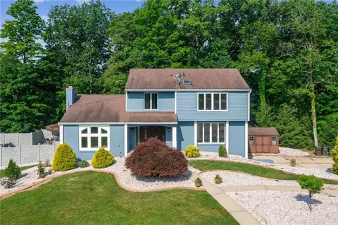 3570 W Windover Ct, Murrysville, PA 15668