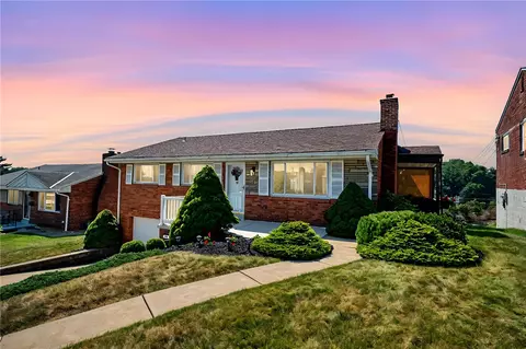 165 Woodhall Dr, Pittsburgh, PA 15236