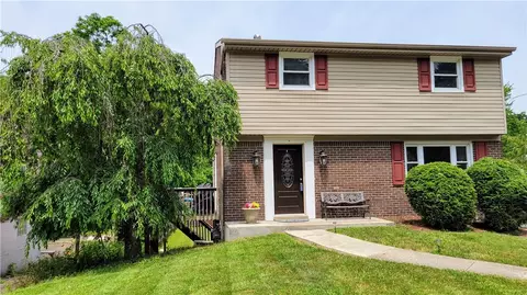 855 Cedarwood Dr, Pittsburgh, PA 15235