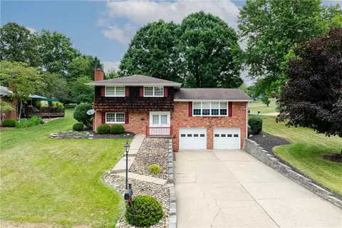 110 Adlin, Houston, PA 15342