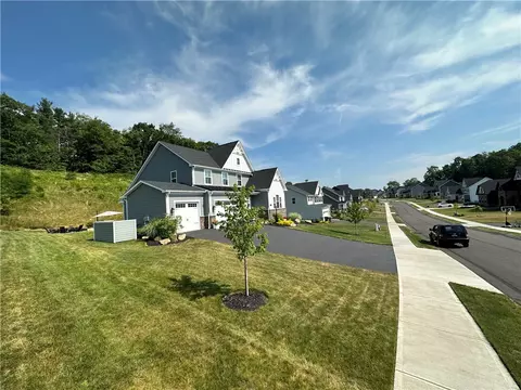 116 Abigail Dr, Mars, PA 16046 photo 9