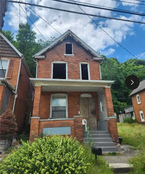 229 Freeport Rd, Creighton, PA 15030