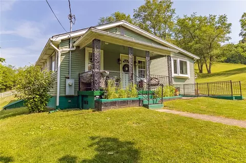 292 Mt Morris Rd, Mount Morris, PA 15349