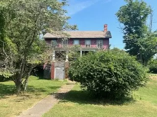 459 Harmony Church Rd, Belle Vernon, PA 15012