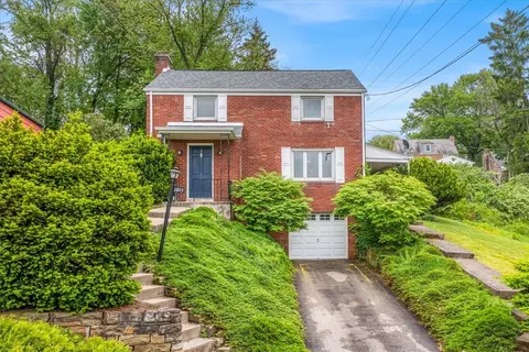 1017 Lindendale Dr, Pittsburgh, PA 15243