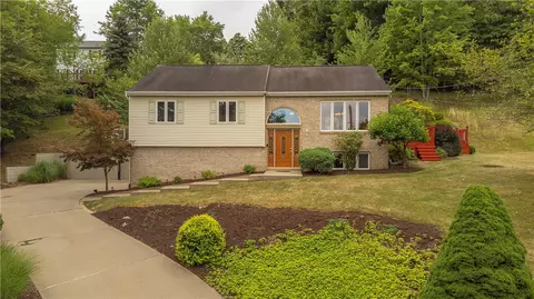109 Greenhill Rd, Pittsburgh, PA 15237