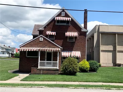 413 4th St, Ellwood City, PA 16117