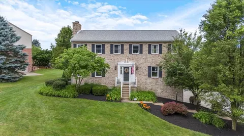 313 Hillcrest Dr, Cranberry Township, PA 16066